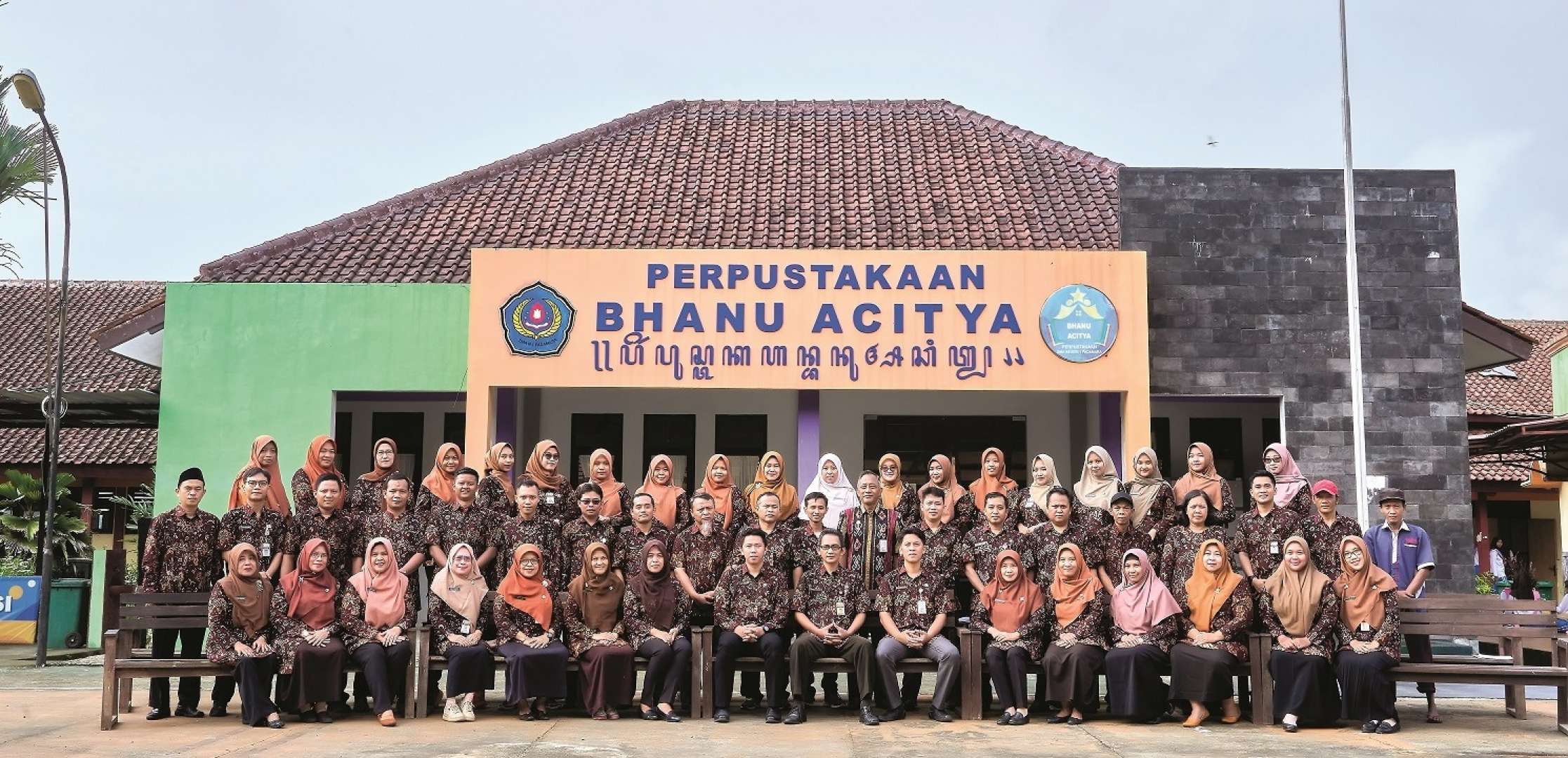 BAPAK IBU GURU DAN KARYAWAN